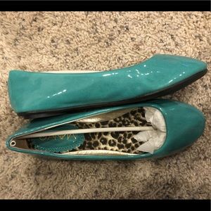 Teal Flats Size 7 - BRAND NEW